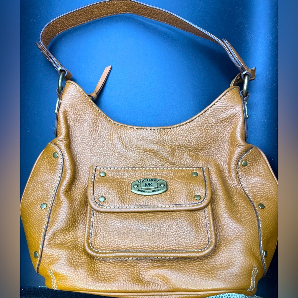 Michael Kors~ Pebble Leather Shoulder Bag